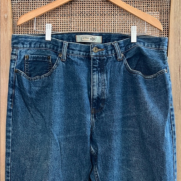 Urban Pipeline Relaxed Fit Blue Jeans - Picture 3 of 8